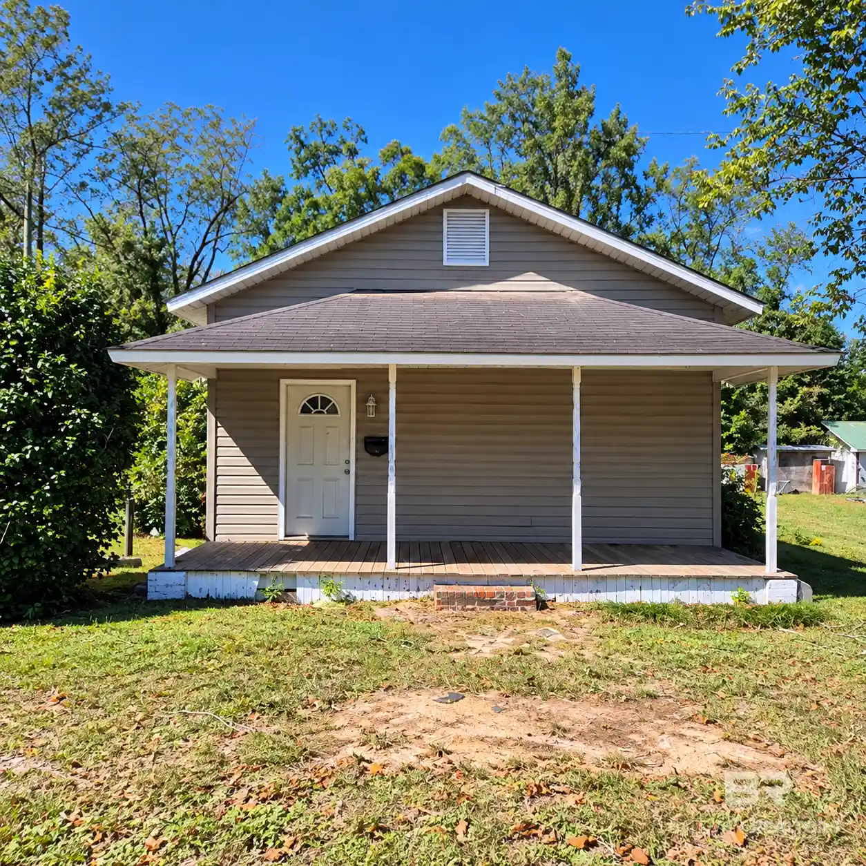 Photo 1 of Single family home for sale at 320 Bruner Ave, Evergreen, AL 36401 | MLS# 412055 | Listing updated on 2026-10-22