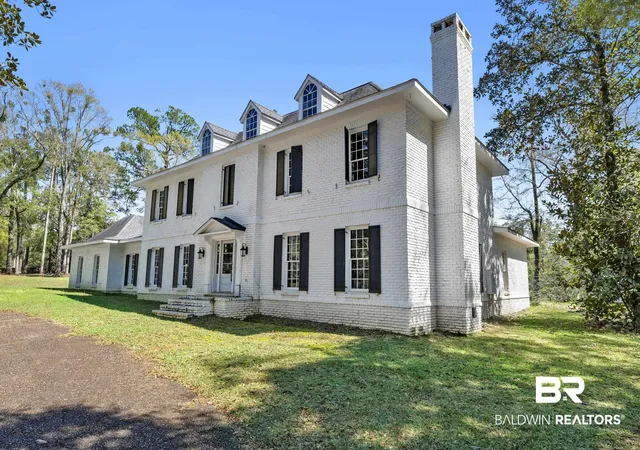 Photo 3 of Single family home for sale at 5801 S Fairfax Rd, Mobile, AL 36608 | MLS# 393584 | Listing updated on 2026-09-16