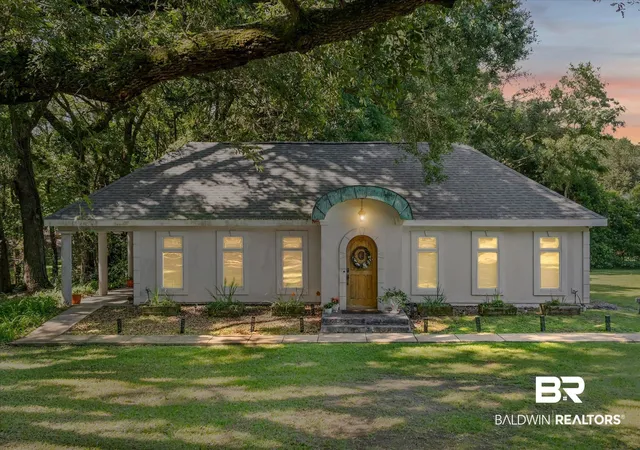 Photo 3 of Single family home for sale at 8617 Dyer Rd, Fairhope, AL 36532 | MLS# 398354 | Listing updated on 2026-08-06