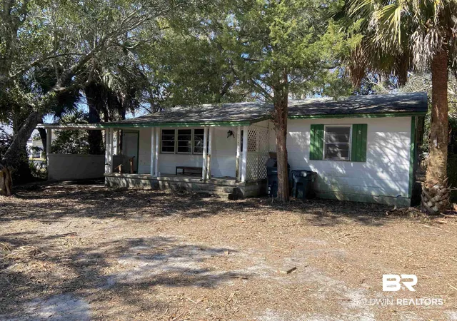Photo 1 of Sale Pending at 3710 Stonewall Ave, Pensacola, FL 32507 | MLS# 396756 | Listing updated on 2026-10-03