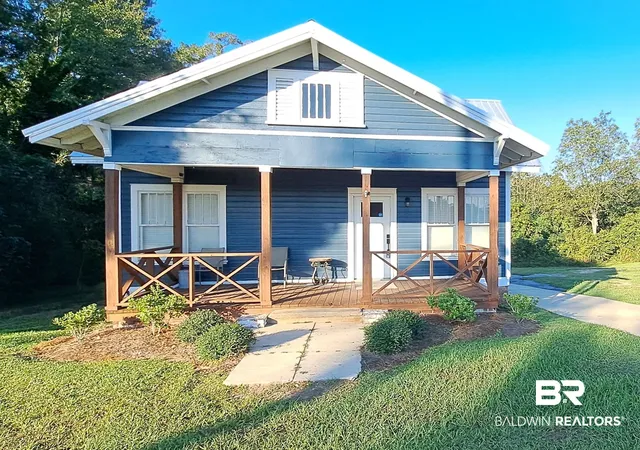 1st image of 110 S Main St, Evergreen, AL 36401 | MLS# 396505