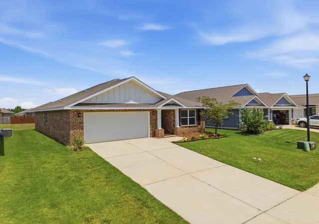 Photo 3 of Single family home for sale at 8383 Harmon St, Daphne, AL 36526 | MLS# 406533 | Listing updated on 2026-10-16