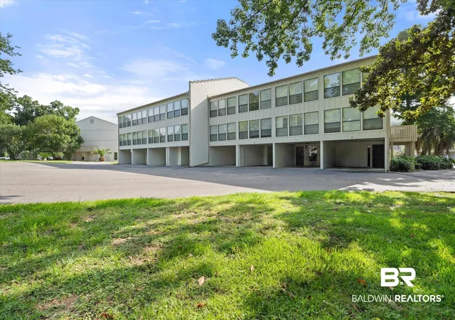 Photo 1 of Townhouse for sale at 710 S Mobile St #5, Fairhope, AL 36532 | MLS# 381917 | Listing updated on 2026-08-20