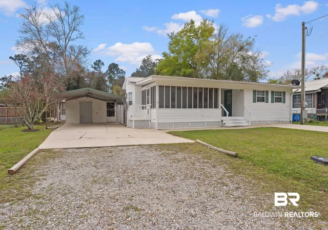 Photo 3 of Single family home for sale at 721 Buena Vista Dr, Lillian, AL 36549 | MLS# 393976 | Listing updated on 2026-09-24
