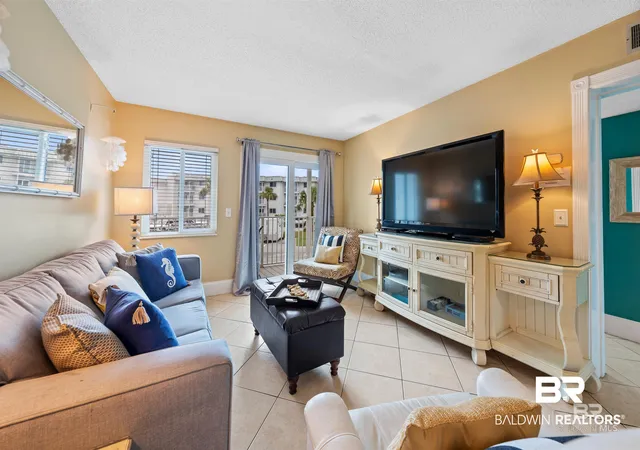 Photo 3 of Townhouse for sale at 400 Plantation Rd #1112, Gulf Shores, AL 36542 | MLS# 384314 | Listing updated on 2026-10-01