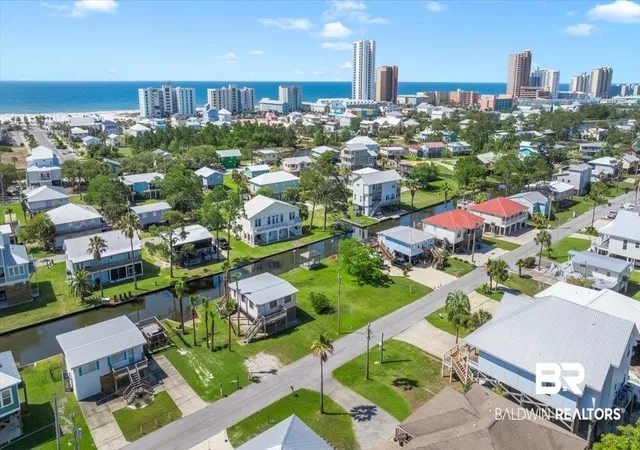 Photo 3 of Single family home for sale at 221 W 6th Avenue, Gulf Shores, AL 36542 | MLS# 395491 | Listing updated on 2026-08-16