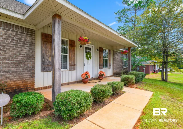 Photo 3 of Single family home for sale at 105 Lucy Dr, Bay Minette, AL 36507 | MLS# 409245 | Listing updated on 2026-09-12