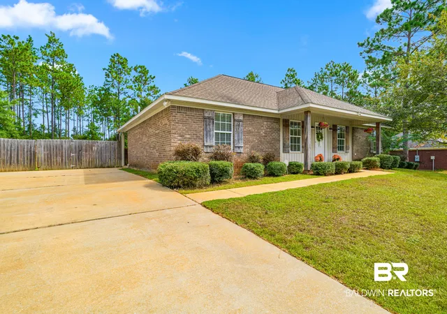 Photo 3 of Single family home for sale at 105 Lucy Dr, Bay Minette, AL 36507 | MLS# 409245 | Listing updated on 2026-09-12