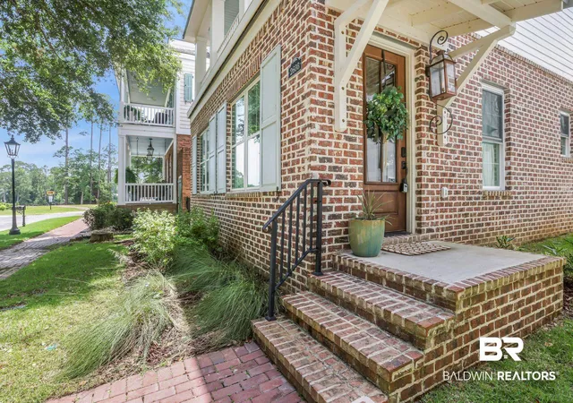 Photo 2 of Sale Pending at 2608 Chastain St, Gulf Shores, AL 36542 | MLS# 380574 | Listing updated on 2026-07-28