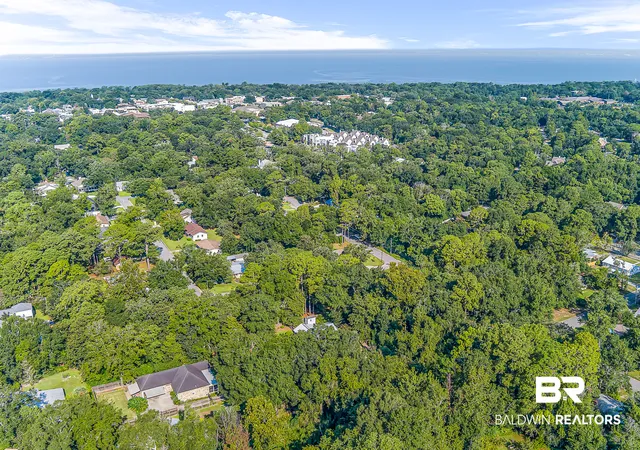 Photo 32 of Single family home for sale at 660 Bellangee Avenue, Fairhope, AL 36532 | MLS# 409827 | Listing updated on 2026-08-29