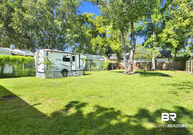 33rd image of 403 N Pine St, Foley, AL 36535 | MLS# 399205