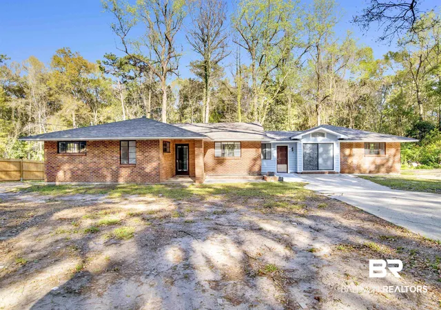 Photo 1 of Single family home for sale at 3321 Fairfield Rd, Mobile, AL 36605 | MLS# 394398 | Listing updated on 2026-08-14