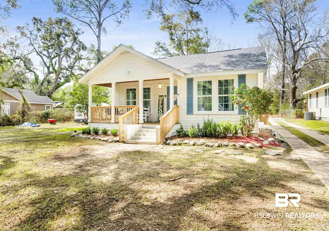 Photo 3 of Single family home for sale at 160 Westwood St, Mobile, AL 36606 | MLS# 392618 | Listing updated on 2026-08-18