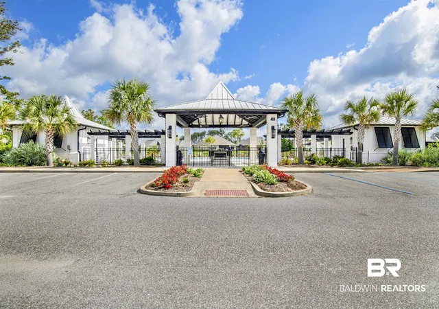 Photo 3 of Single family home for sale at 462 Shepard St, Gulf Shores, AL 36542 | MLS# 399946 | Listing updated on 2026-09-11
