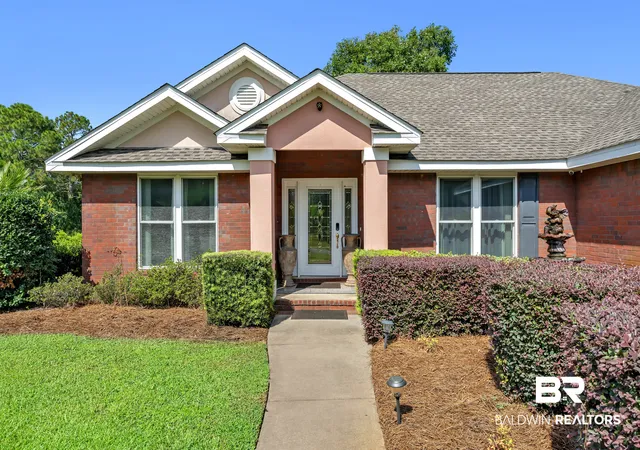 Photo 3 of Single family home for sale at 1945 Le Mar Dr, Gulf Shores, AL 36542 | MLS# 407673 | Listing updated on 2026-08-24