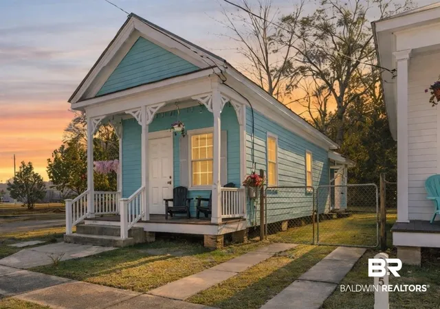 Photo 2 of Single family home for sale at 951 Montgomery St, Mobile, AL 36604 | MLS# 398245 | Listing updated on 2026-07-24