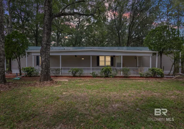 Homes for sale in Theodore, AL | 8675 N Hunters Pointe Dr, Theodore, AL 36582 | MLS# 398361