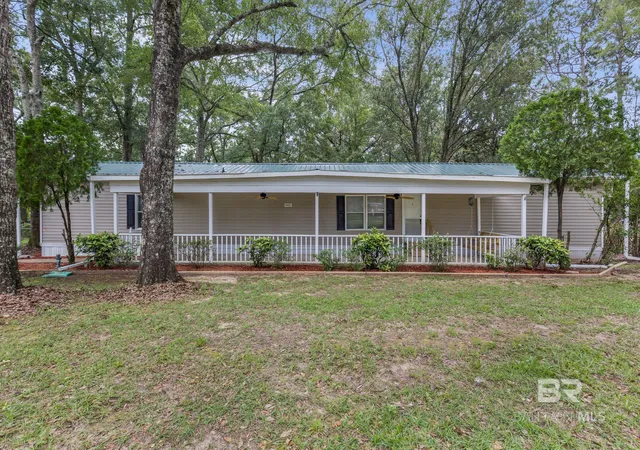 Homes for sale in Theodore, AL | 8675 N Hunters Pointe Dr, Theodore, AL 36582 | MLS# 398361