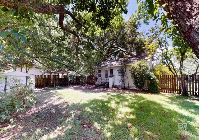 Homes for sale in Mobile, AL | 3012 Baronne Street, Mobile, AL 36606 | MLS# 398348