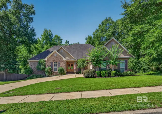 Homes for sale in Saraland, AL | 3387 Hardwood Dr, Saraland, AL 36571 | MLS# 398635