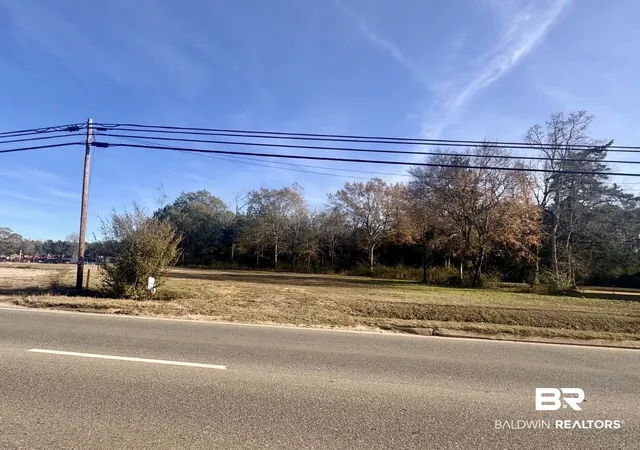 Photo 4 of Sale Pending at 3083 S Alabama Ave, Monroeville, AL 36460 | MLS# 388840 | Listing updated on 2026-09-03