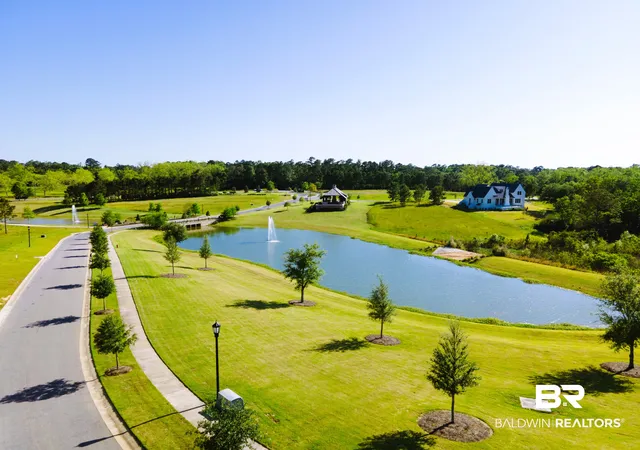 Photo 4 of Sale Pending at 152 Mount Pleasant Boulevard, Fairhope, AL 36532 | MLS# 409709 | Listing updated on 2026-08-27