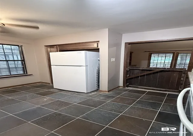 Photo 3 of Single family home for sale at 4131 Springdale Rd, Mobile, AL 36609 | MLS# 388244 | Listing updated on 2026-09-29