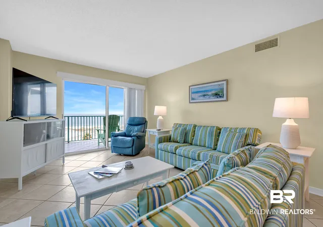 Photo 3 of Townhouse for sale at 645 Plantation Rd #6704, Gulf Shores, AL 36542 | MLS# 409966 | Listing updated on 2026-08-31