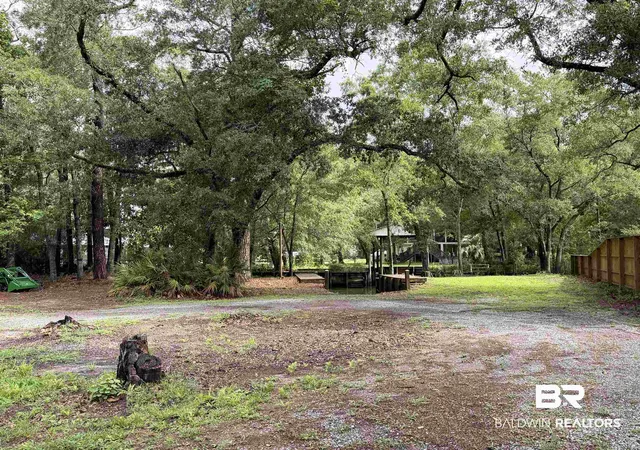 Photo 5 of Land for sale at 10259 Canal Cir, Fairhope, AL 36532 | MLS# 400073 | Listing updated on 2026-07-31