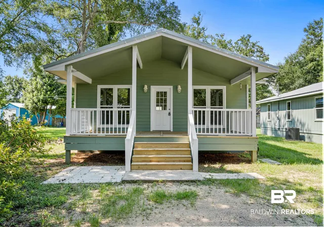 Photo 1 of Single family home for sale at 210 W Verbena Ave, Foley, AL 36535 | MLS# 399253 | Listing updated on 2026-09-17
