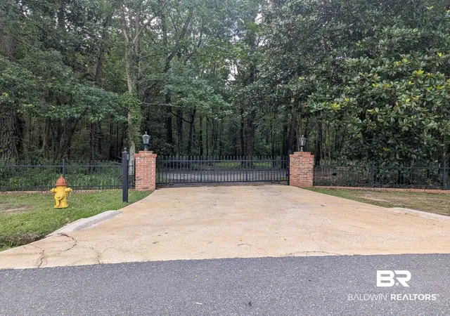 Photo 4 of Land for sale at 2637 Robin Hood Dr, Mobile, AL 36605 | MLS# 398450 | Listing updated on 2026-07-28
