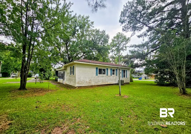 Photo 3 of Sale Pending at 210 N Beech Street, Foley, AL 36535 | MLS# 409866 | Listing updated on 2026-09-14