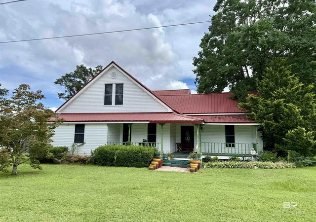 Homes for sale in Brewton, AL | 421 Franklin Avenue, Brewton, AL 36426 | MLS# 398935