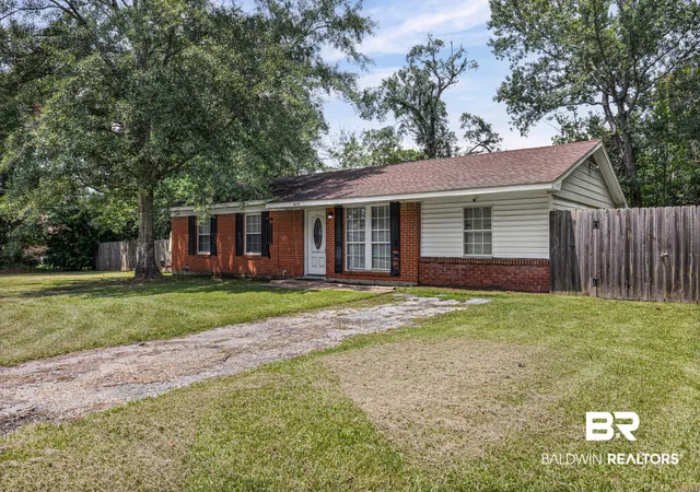 Photo 3 of Single family home for sale at 8036 Three Notch Road, Mobile, AL 36619 | MLS# 409784 | Listing updated on 2026-09-01