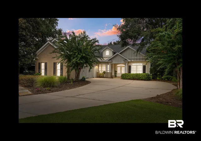 Photo 2 of Single family home for sale at 521 Retreat Ln, Gulf Shores, AL 36542 | MLS# 409795 | Listing updated on 2026-09-09