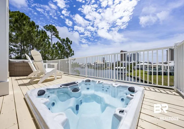 Photo 3 of Single family home for sale at 927 Heron Point Dr, Gulf Shores, AL 36542 | MLS# 390207 | Listing updated on 2026-09-01