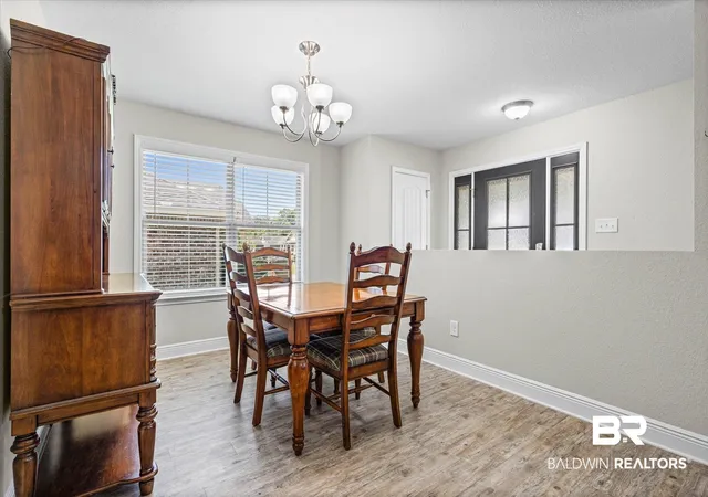 Photo 4 of Single family home for sale at 1254 W Forest Glen Dr, Mobile, AL 36618 | MLS# 399050 | Listing updated on 2026-09-30