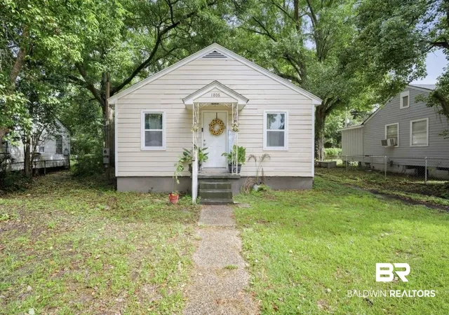 Single family home for sale at 1806 N Mott Dr, Mobile, AL 36617 | MLS# 398107