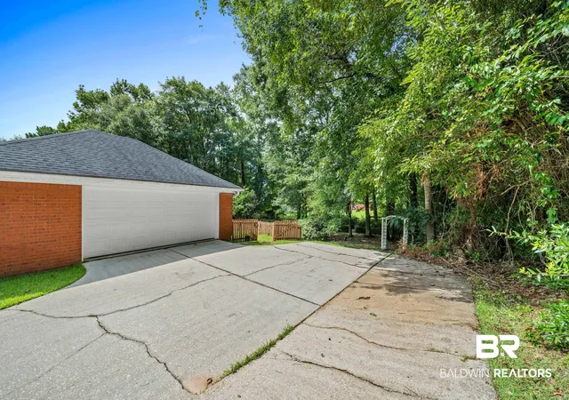 Photo 4 of Single family home for sale at 31251 Woodland Way, Spanish Fort, AL 36527 | MLS# 398345 | Listing updated on 2026-10-08