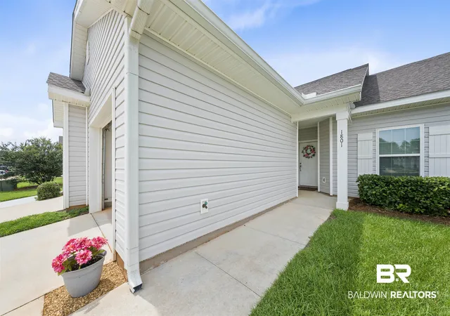 Townhouse for sale at 2651 S Juniper Ave #1801, Foley, AL 36535 | MLS# 397492