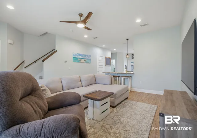 Photo 4 of Single family home for sale at 6090 Cobblestone Ct, Gulf Shores, AL 36542 | MLS# 394834 | Listing updated on 2026-07-24