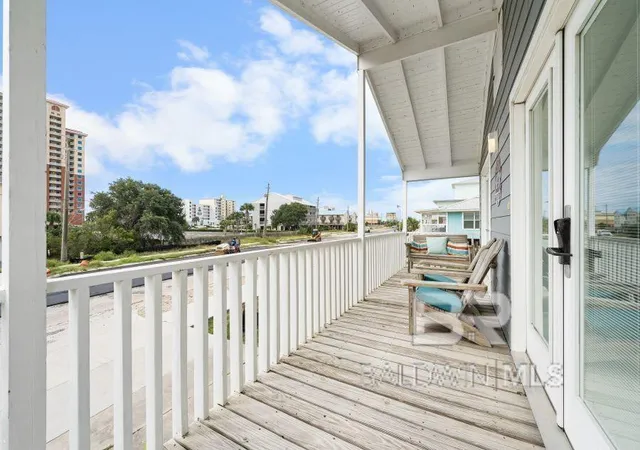 Homes for sale in Gulf Shores, AL | 342 E 1St Avenue, Gulf Shores, AL 36542 | MLS# 399245