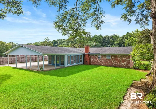 2nd image of 116 Woodmere Dr, Brewton, AL 36426 | MLS# 399591