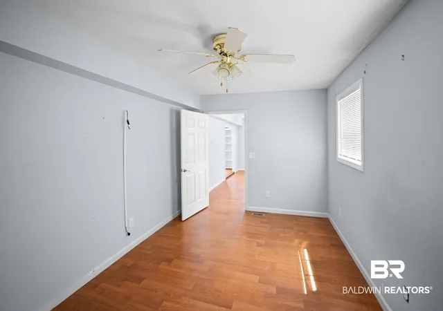 Photo 4 of Single family home for sale at 325 Buena Vista Dr, Lillian, AL 36549 | MLS# 396867 | Listing updated on 2026-08-28