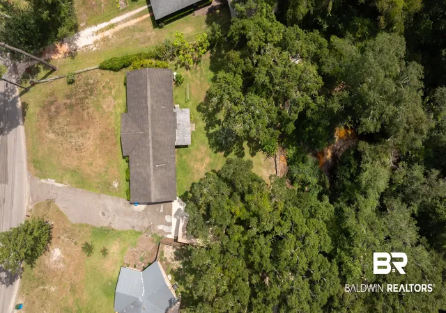 Photo 3 of Single family home for sale at 1113 Robert Williams Dr, Saraland, AL 36571 | MLS# 409446 | Listing updated on 2026-09-13