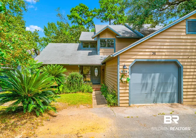 Townhouse for sale at 36 Lake Shore Dr, Daphne, AL 36526 | MLS# 409409