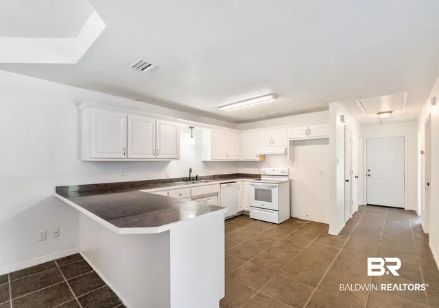 Photo 3 of Sale Pending at 8053 Stacy Rd #36, Mobile, AL 36695 | MLS# 362815 | Listing updated on 2026-09-29