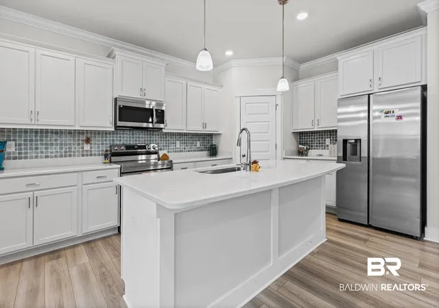 Photo 3 of Single family home for sale at 7196 Marble Ct, Gulf Shores, AL 36542 | MLS# 405710 | Listing updated on 2026-09-20