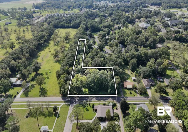 3rd image of 314 S Cedar St, Foley, AL 36535 | MLS# 386879