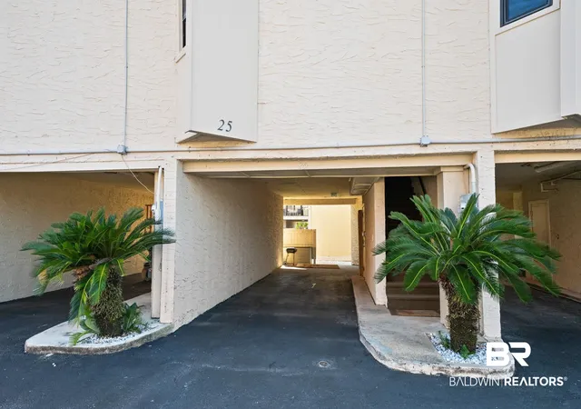 Photo 2 of Townhouse for sale at 723 W Beach Blvd #25, Gulf Shores, AL 36542 | MLS# 399099 | Listing updated on 2026-07-28